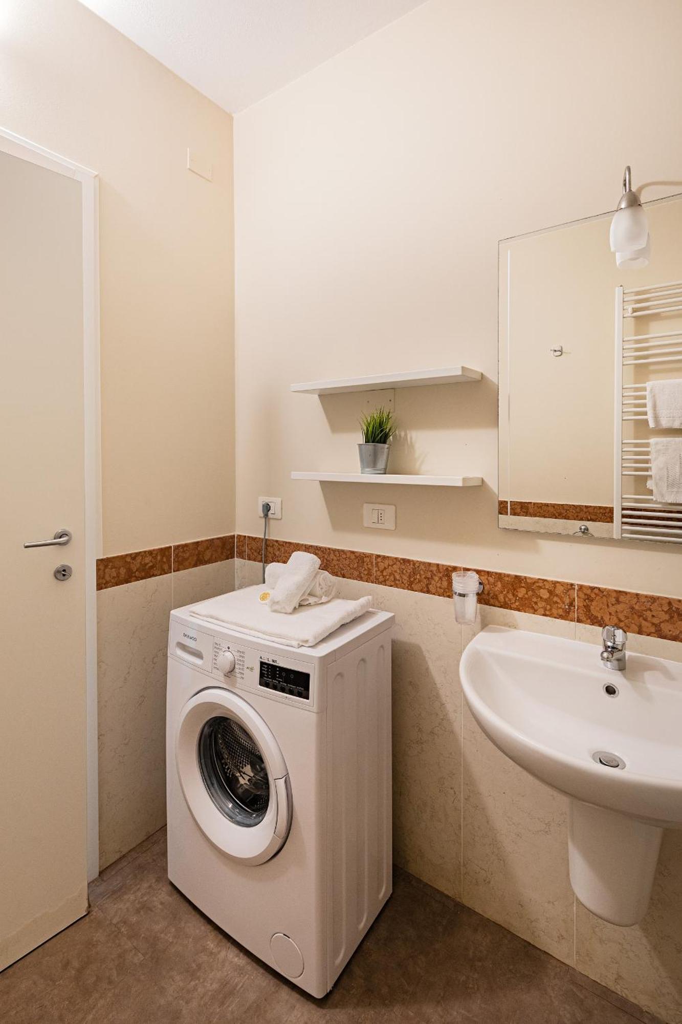 Residenza Miralago Iii By Wonderful Italy Appartement Desenzano del Garda
