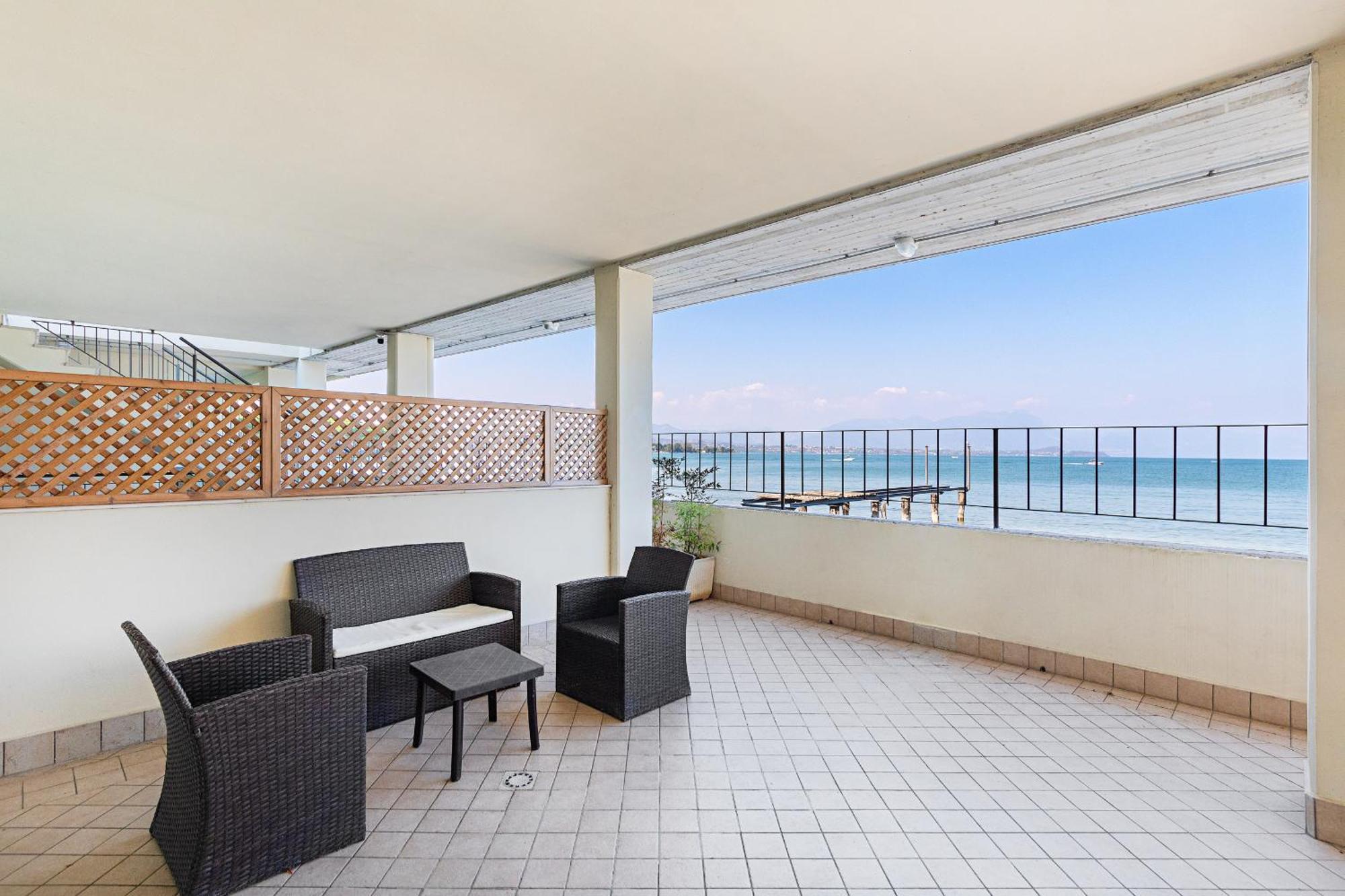 Residenza Miralago Iii By Wonderful Italy Appartement Desenzano del Garda