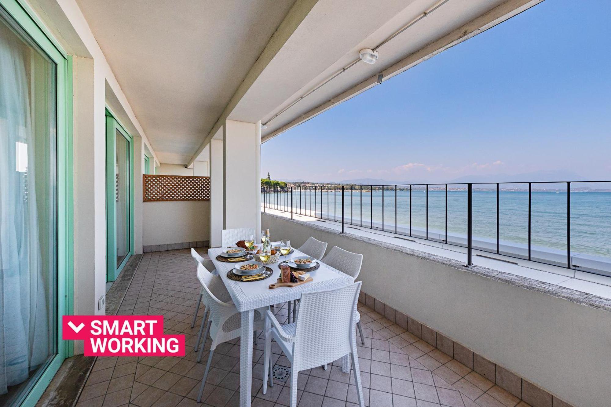 Residenza Miralago Iii By Wonderful Italy * Desenzano del Garda
